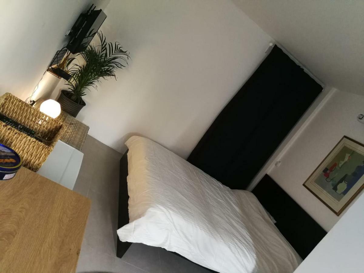 The Pearl Apartment Yehud-Monosson Luaran gambar